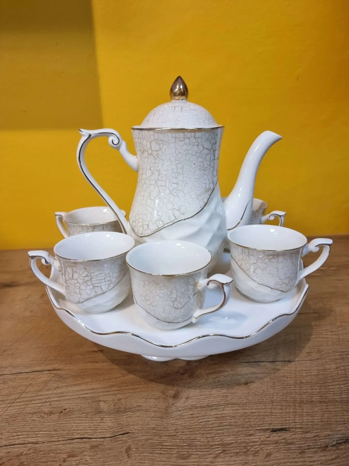 TASSE*6 +JUG AVEC PLATEAU TOURNANT REF 152